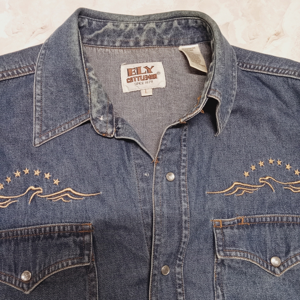Ely Cattleman Vintage Denim Western  Pearl Snap Long Sleeve Barn Shirt - Picture 11 of 13